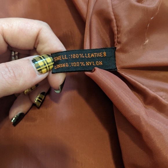 Vintage Berman's reddish brown leather blazer. - Picture 9 of 10